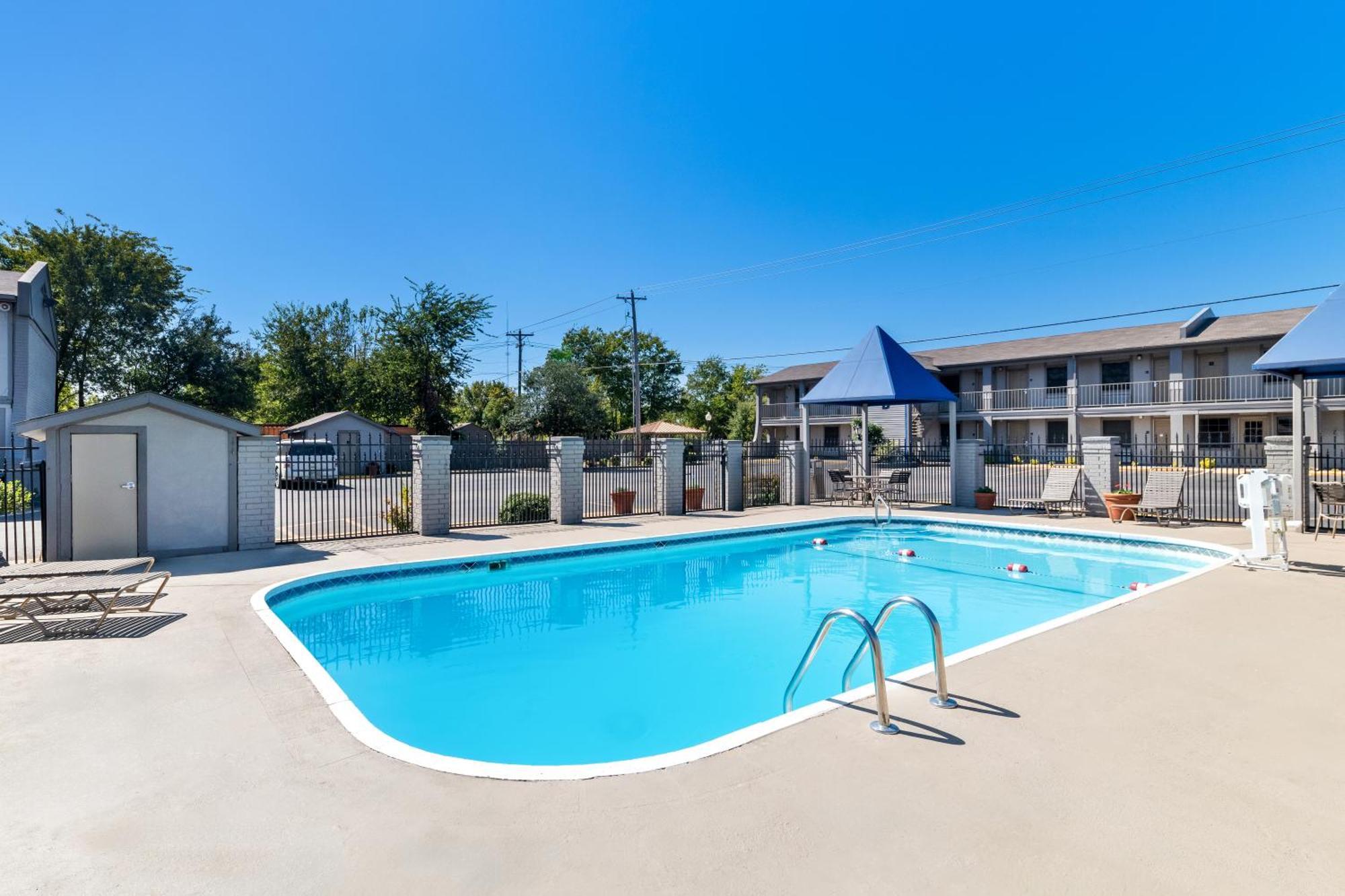 Best Western Markita Inn Дюрант Экстерьер фото